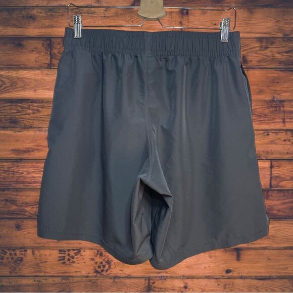 5 for $25🔥Under Armour Grey Windbreaker Shorts Large - Picture 2 of 7
